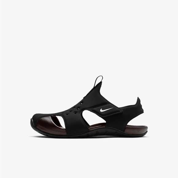 Nike Sunray Protect 2
Little Kids' Sandals
$38 9c - Picture 1 of 8